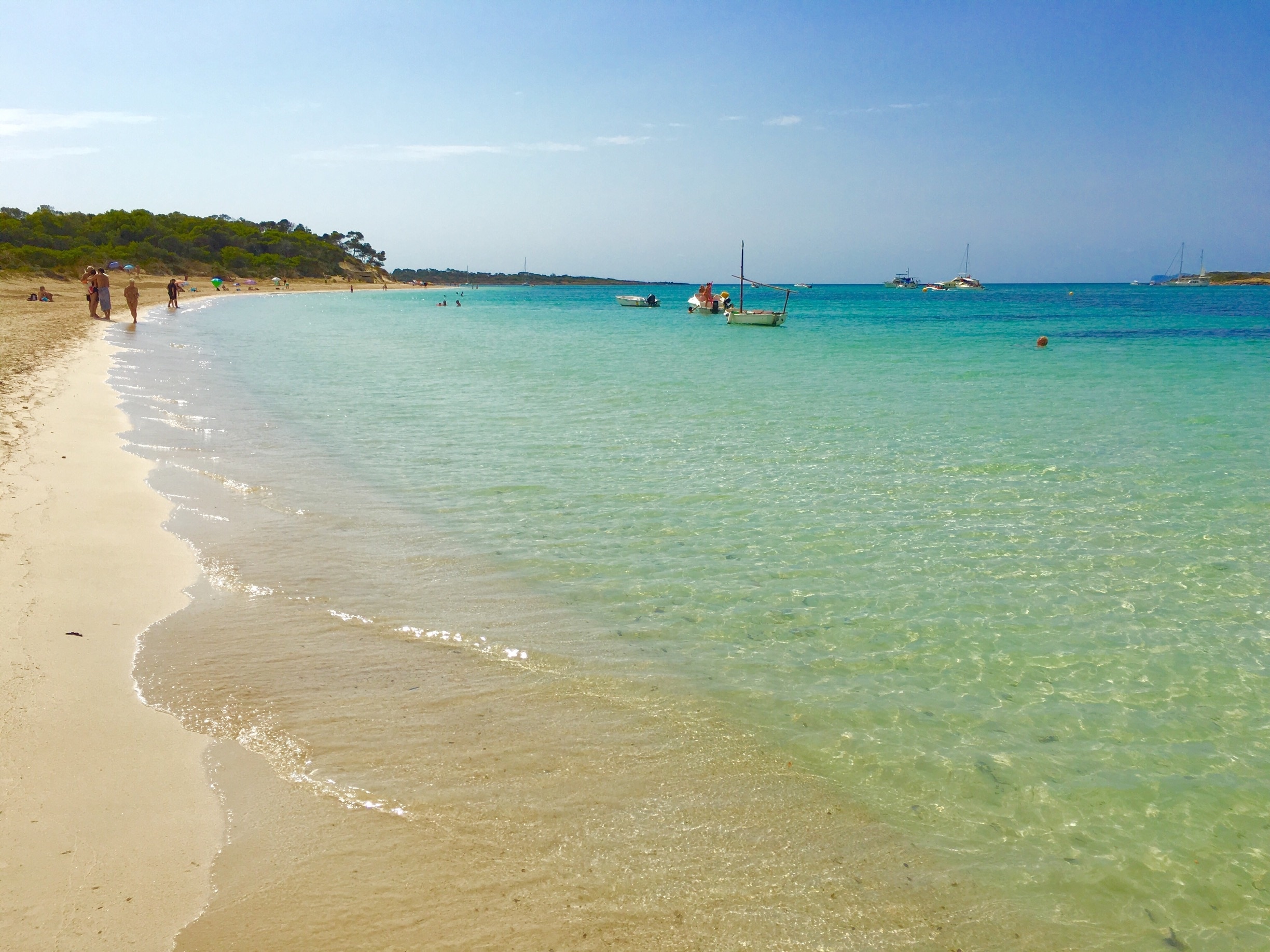 Peaceful and quiet beach on Majorca, Platja d'es Carbó. You can only reach this place on foot, it takes about 45 minutes from Colonia de Sant Jordi. There are no facilities at all. 
#beachbound