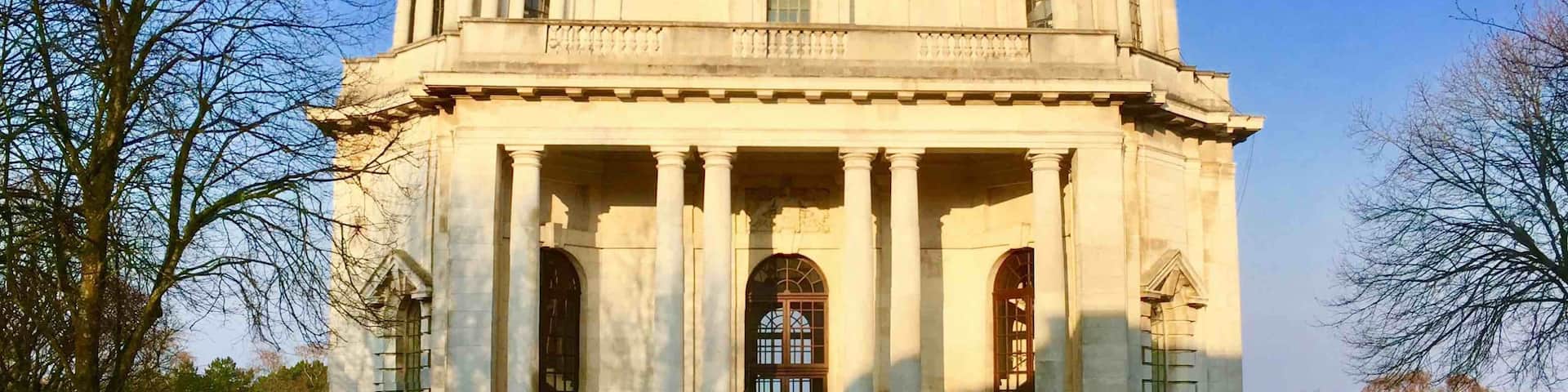 The Ashton Memorial in Williamson Park dominates the skyline above Lancaster. Beautiful park with a tropical butterfly house, playground and cafe. Come and join Parkrun on a Saturday morning!