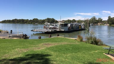 What a beautiful day- Mannum riverfront! 