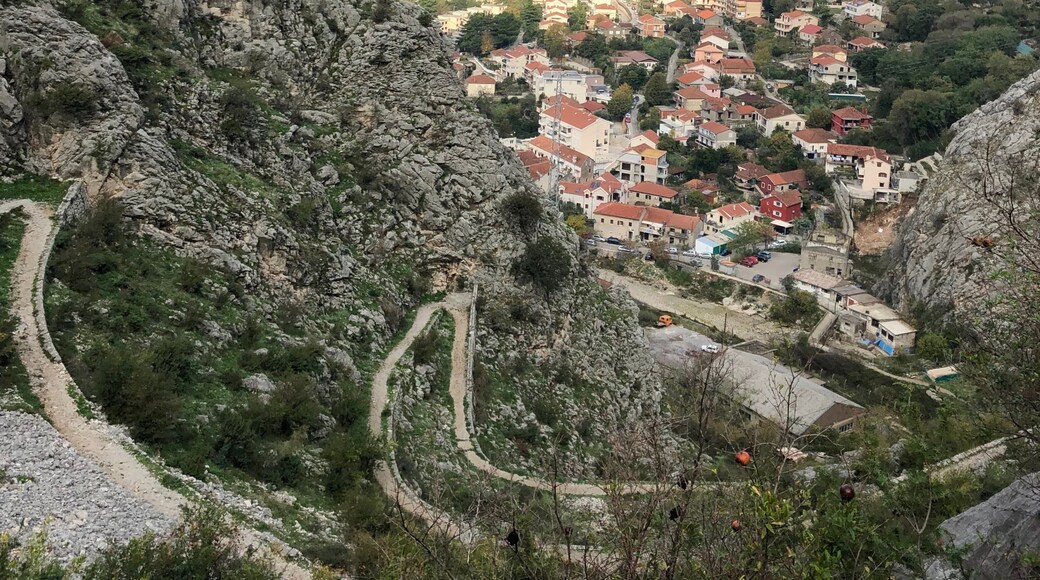Kotor óvárosának falai, Kotor, Kotor község, Montenegro