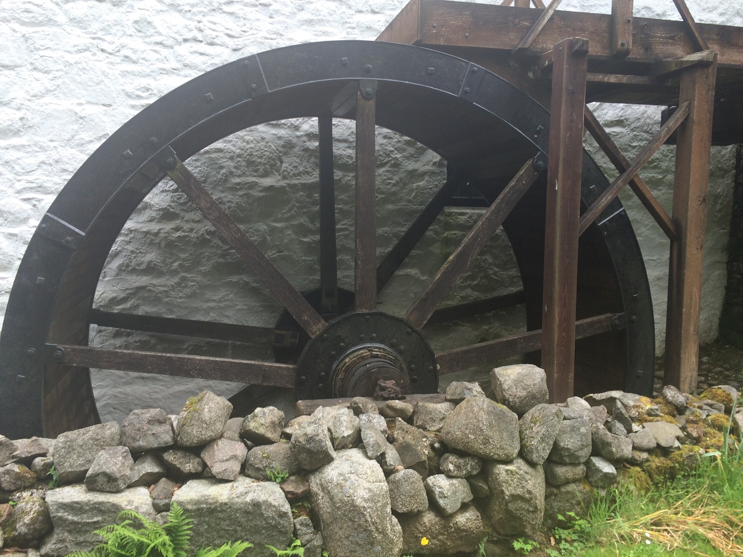 The water wheel at the corn mill