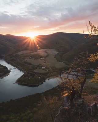 Holica or aka Napoleons hat is not very known place in Slovakia but it offers beautiful view on water reservoir Ružín. Its little bit hard to find. There are almost none markings but I recommend to hike there from Mala Lodina. Use satelite google maps to help yourself find it :)
#LocalSecrets