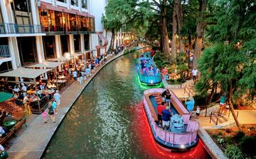 The 10 best hotels close to River Walk in San Antonio, United States