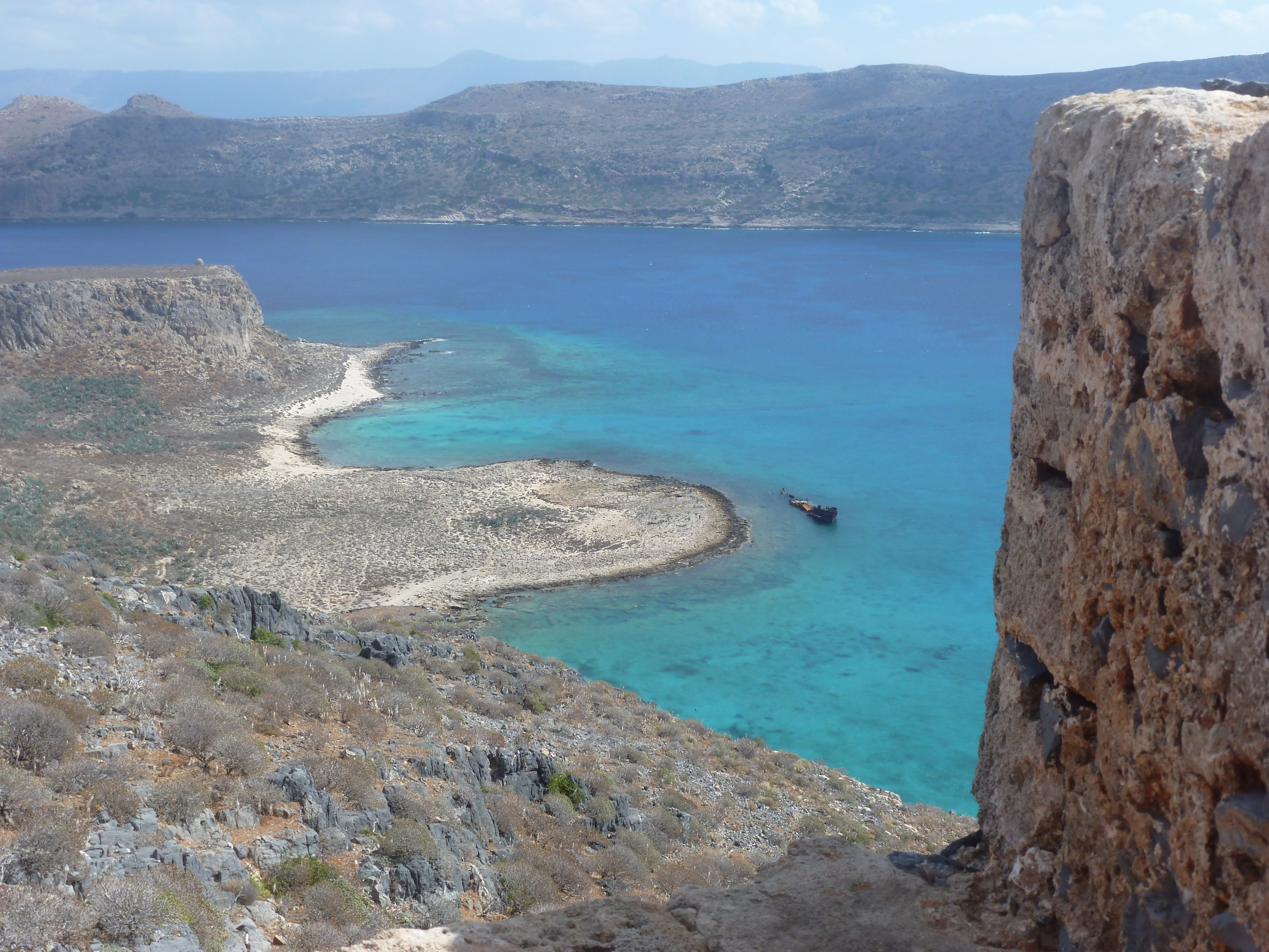 With views like this, your hike up to the top to reach the fort of Imeri Gramvousa will be worth your while. #LifeAtExpedia