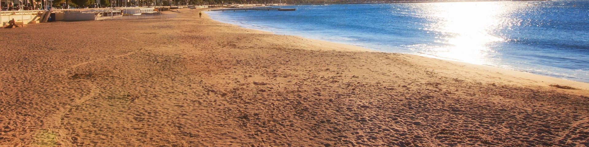 Mace Beach, Cannes, Alpes-Maritimes, France