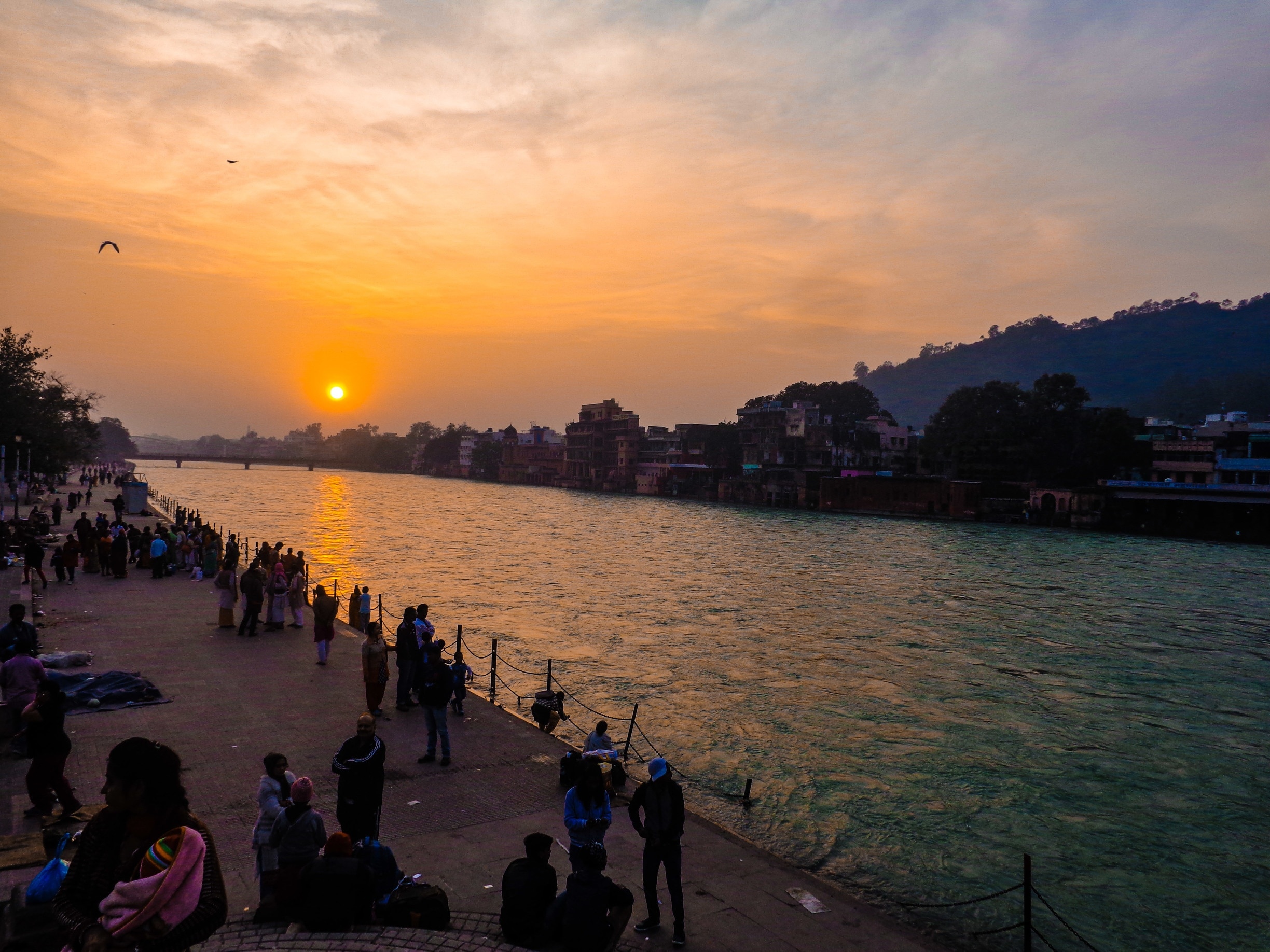 A crowded Har ki Pauri ghaat, Haridwar, India during the golden hour.
#BVStrove
