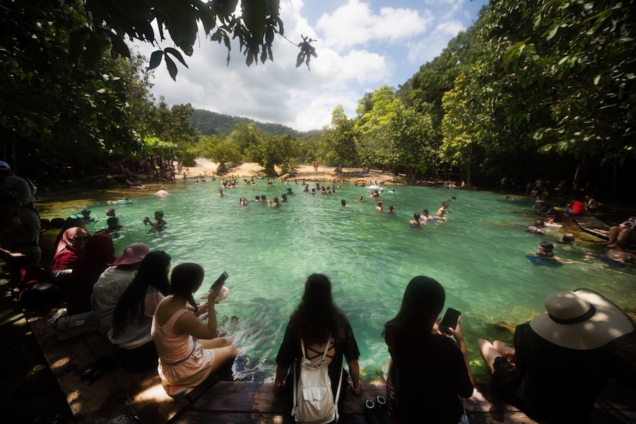 Emerald pool
Some 55km from Krabi town, enclosed within verdant forest,streams lead to the Emerald pool.
Get here very early , because the locals love it too.
#LikeALocal