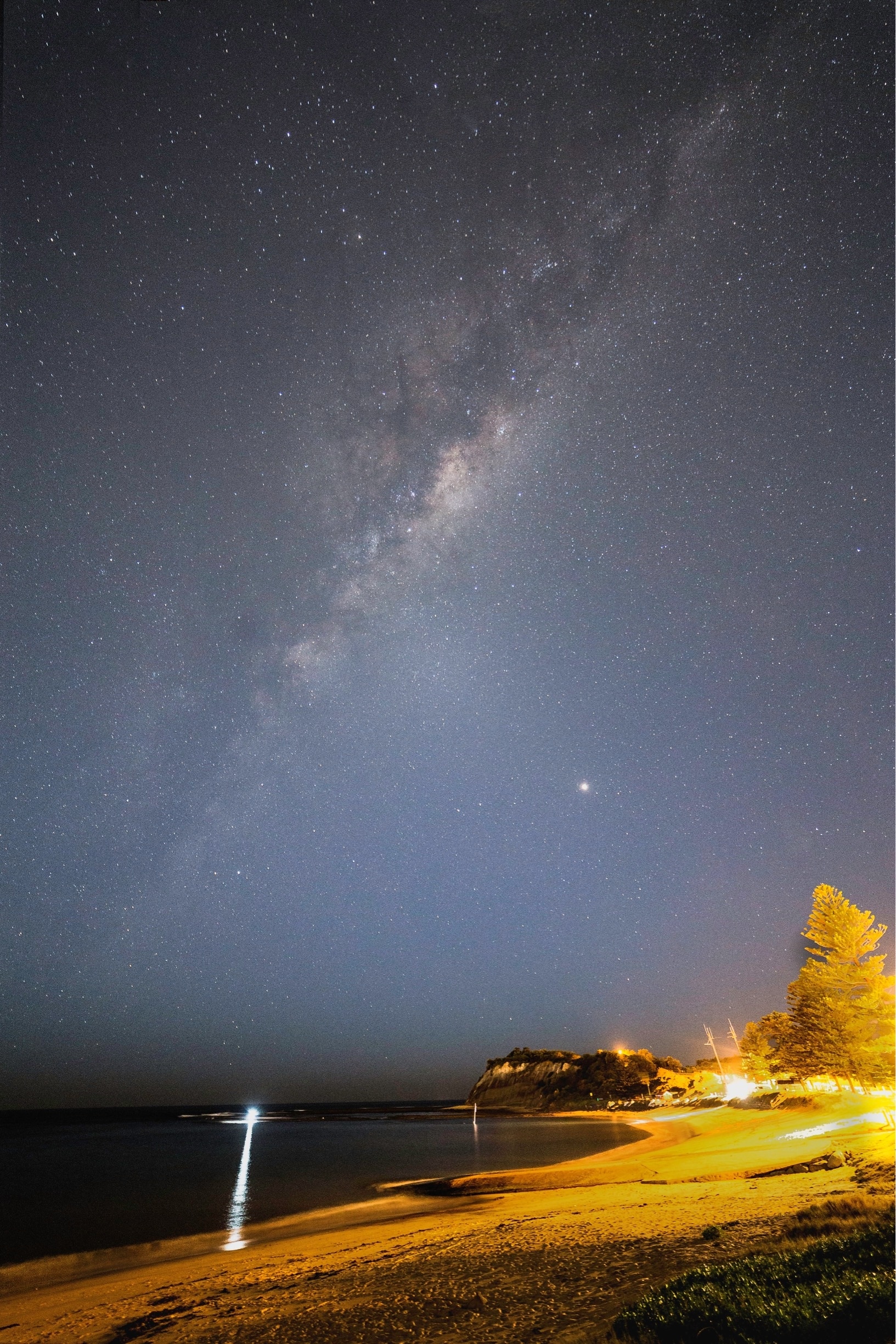 Milky Way & Mars rising. Taken at Long Reef on Sydney’s Northern Beaches. 
