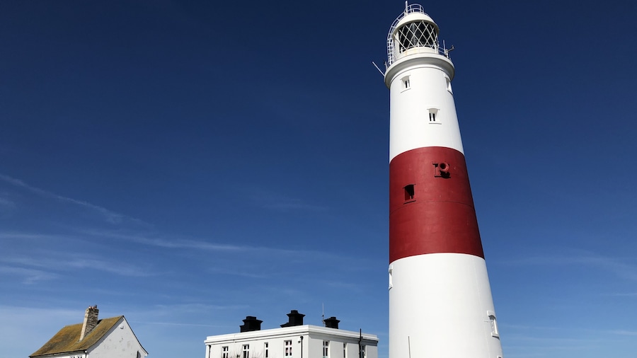 Portland Bill Lighthouse is a functioning lighthouse at Portland Bill, on the Isle of Portland, Dorset, England.
One of the many beautiful places to see around the Jurassic Coast, down south in England.
#jurassicCoast
#PortlandBill
#lighthouse
#trulyBritish