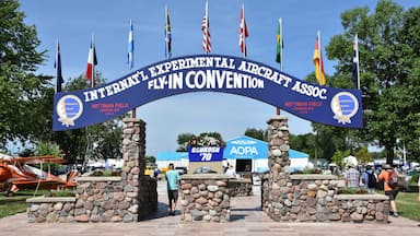 WOW! in July we visited the Annual EAA Airventure at Oshkosh. If you like aviation this is the place for you! 10'000 aircraft movements through-out the week, Daily and nightly airshows, outside cinemas. Themed aviation events and music concerts! its a must foe the avgeek