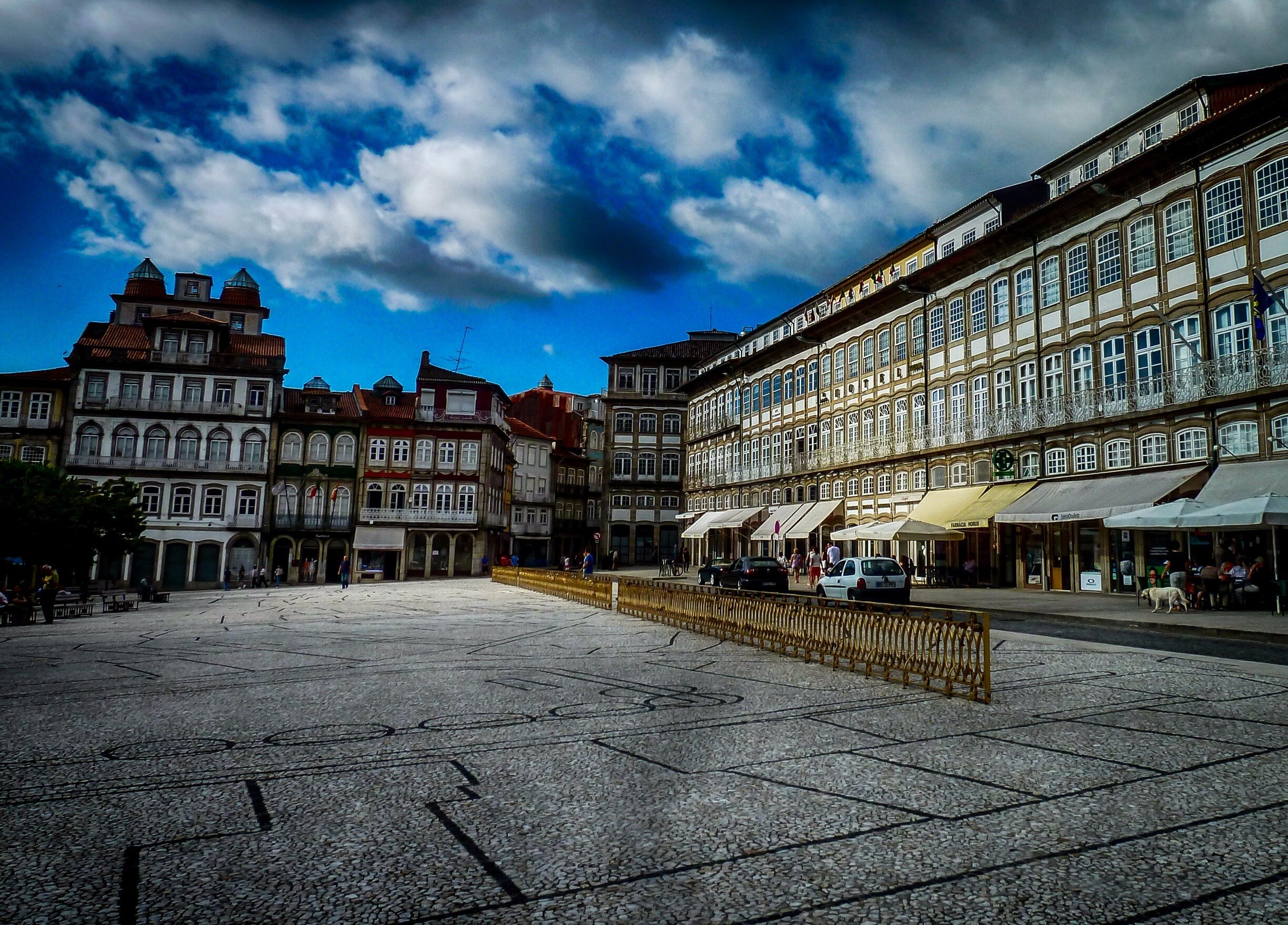 Photo by Travelholic Path