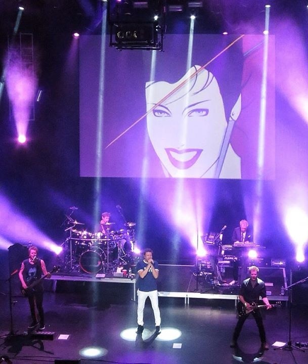 Duran Duran plays the Capitol Theatre in Port Chester, NY in support of their Paper Gods album.  Here they perform "Rio" to close out the night.  #duranlive
