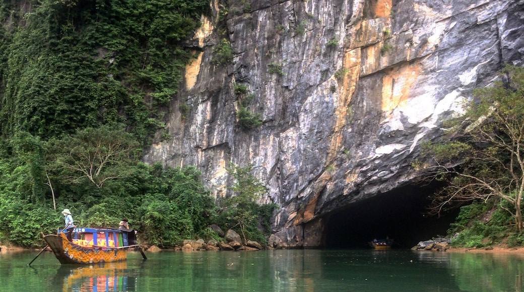 ถ้ำ Phong Nha, โบ ทรัค, กว๋างบิ่ญ (จังหวัด), เวียดนาม