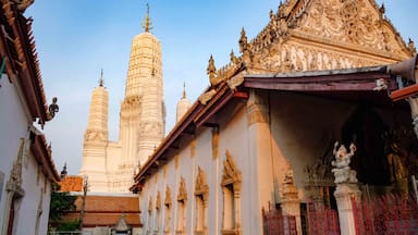 petchaburi is a sleepy town , however there are some incredible temples to visit absolutely worthwhile 