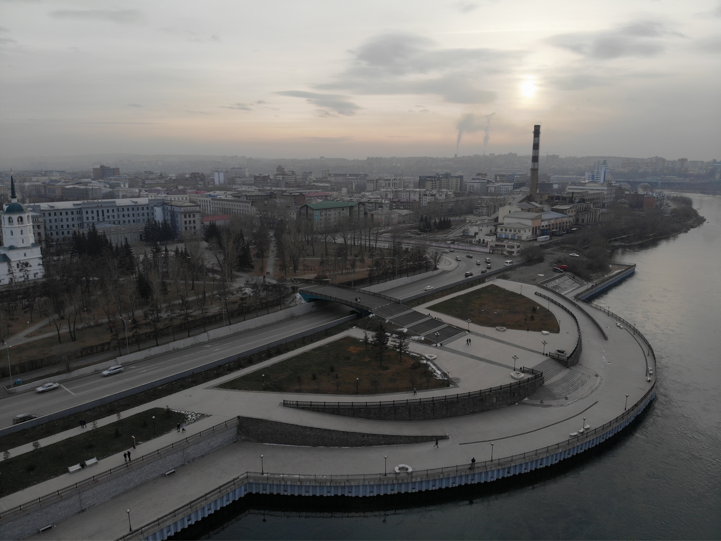 Qattiq xorozni yaxshi soradi