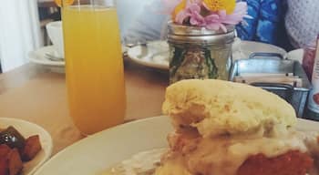 Worth every minute of waiting! The Charleston Nasty Biscuit at Hominy Grill, complete with a mimosa and side of home fries, made for the best brunch I've possibly ever had.