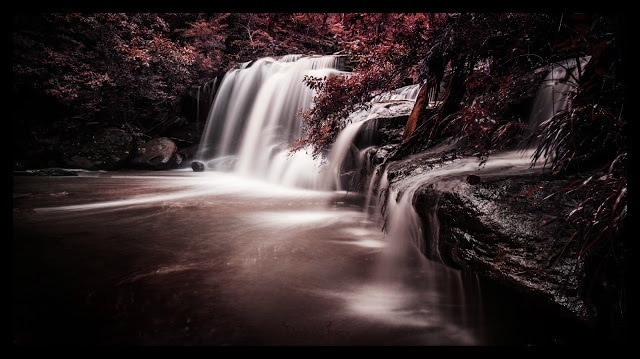 What a stunning location to relax at our take photos! An amazing place of Zen.