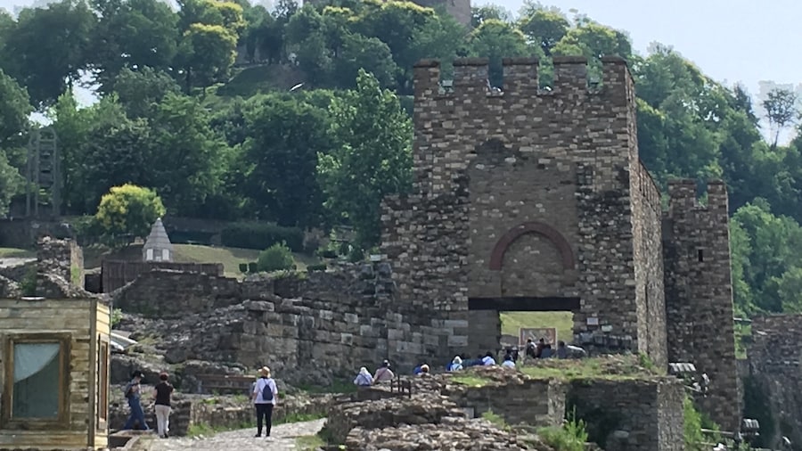 This is the Tsarevets Fortreyand Castle above the old town in Veliko Tărnovo, Bulgaria.