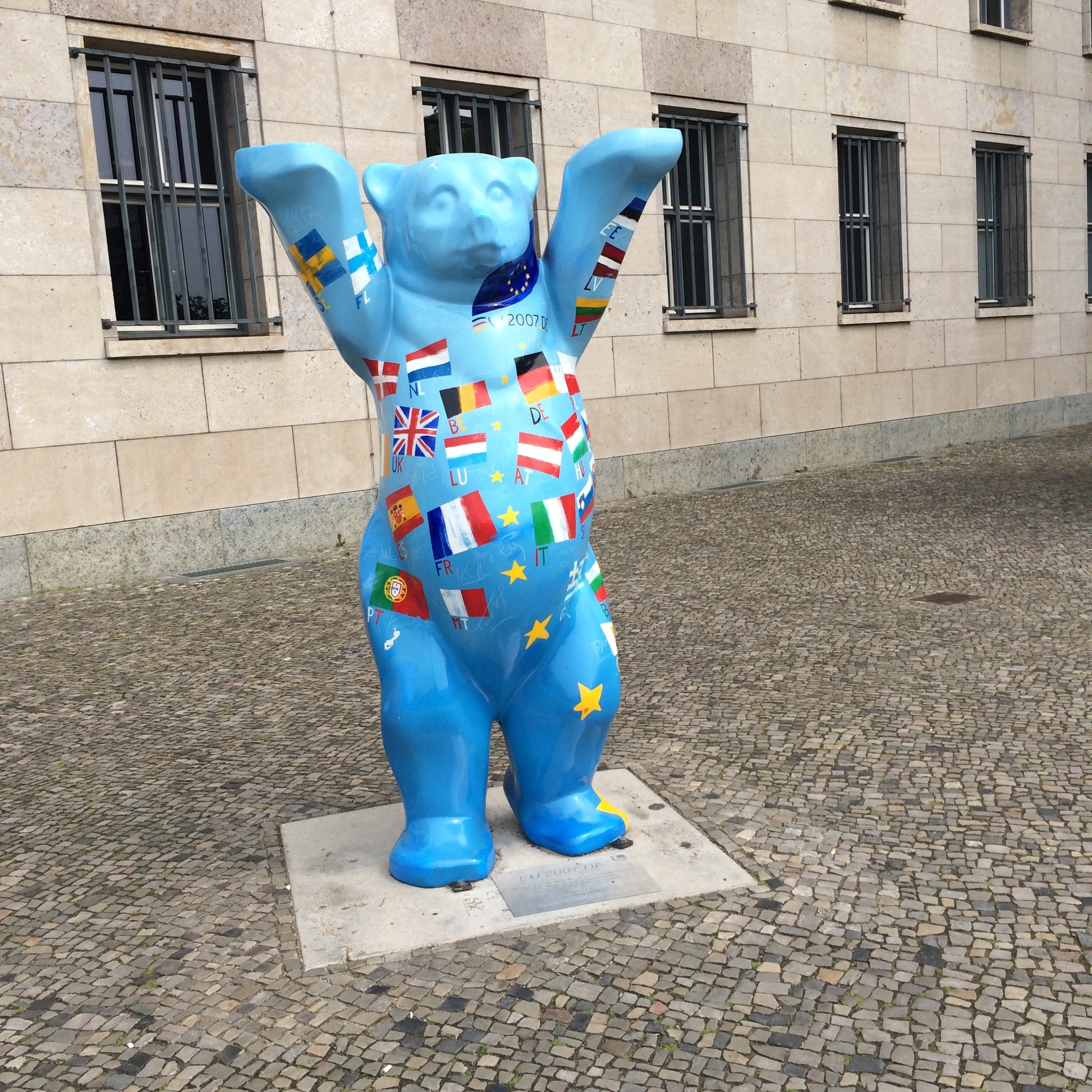 The signature bears placed all around berlin 