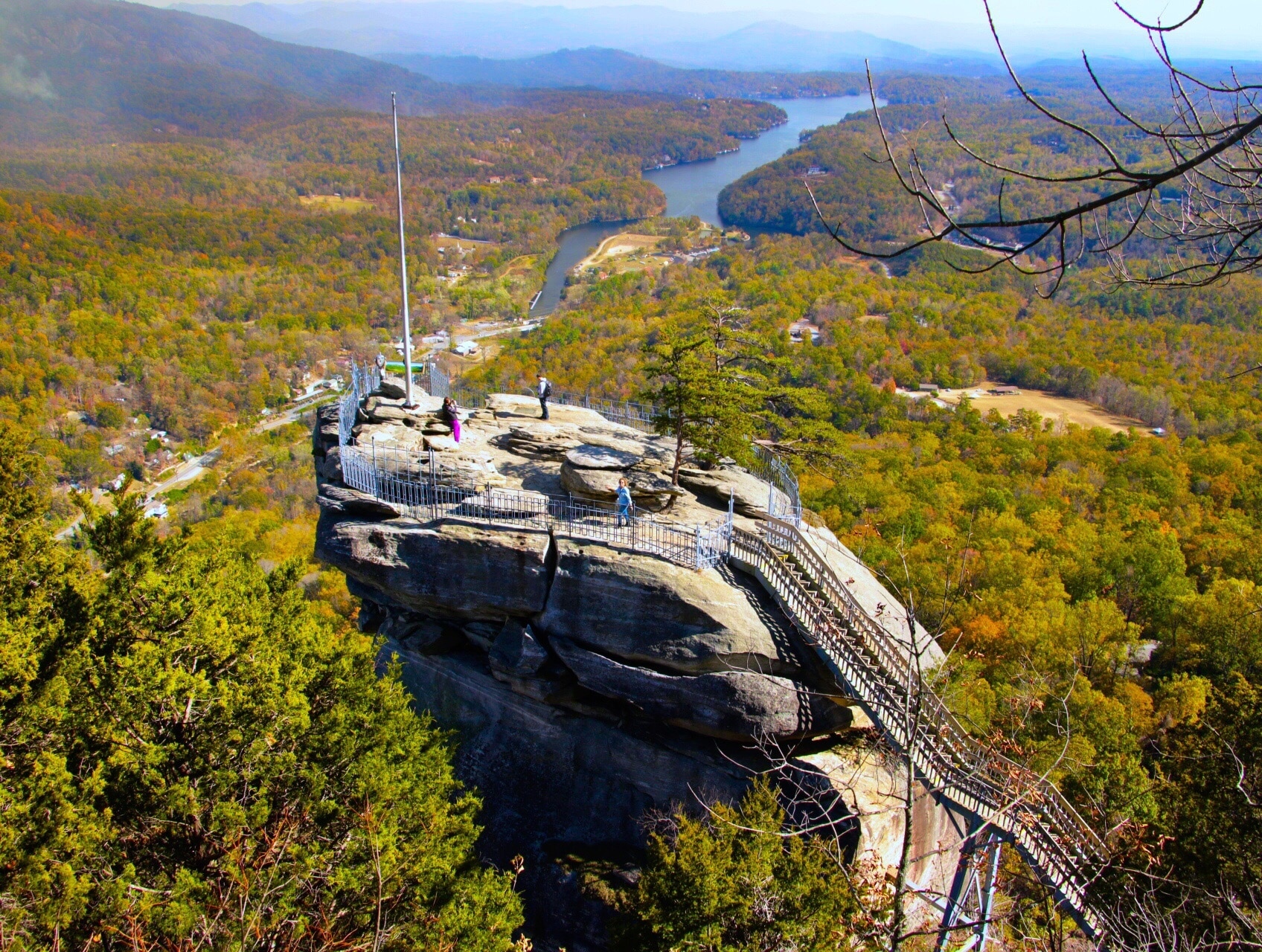 Lake lure carolina north tours beautiful lakes asheville park towns nc visit ridge blue mountains rock most town tour chimney