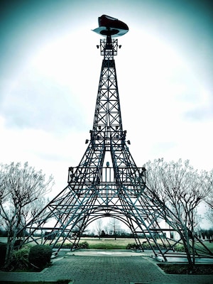 Did you know Texas has an Eiffel Tower? Yes, and it’s in Paris as well... Paris, TX.