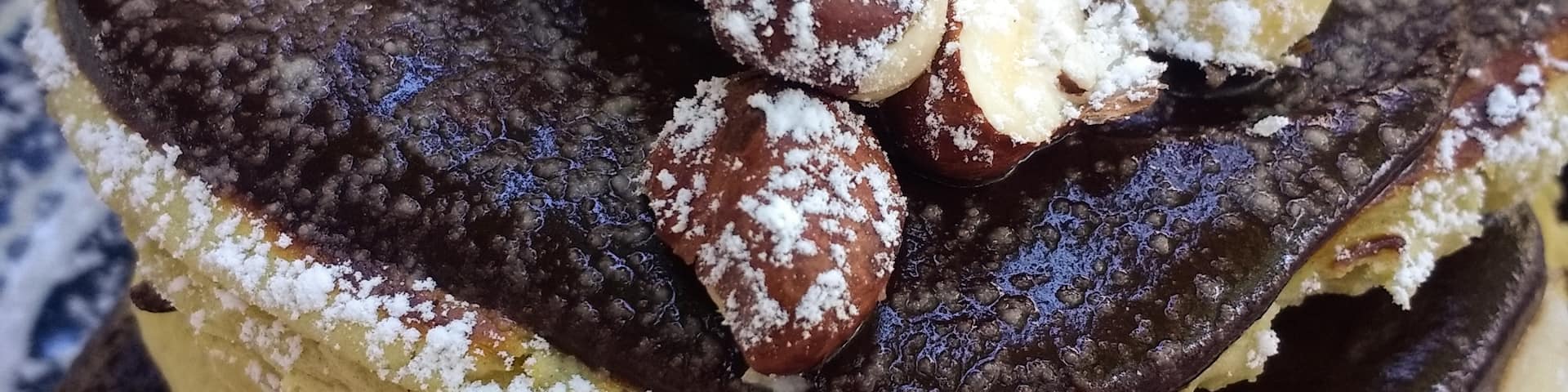 If I were to recommend a perfect place in Alexandroupoli for a decadent breakfast, it would definitely be this!
The chocolate that they use is #delicious and all the other ingredients are fresh and get combined into some wonderful and inviting dishes.
#GoodEats