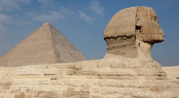 The pyramids of Giza and the Great Sphinx.

#troveon #egypt #sphinx #BestOf5 #StunningStructures #InStone