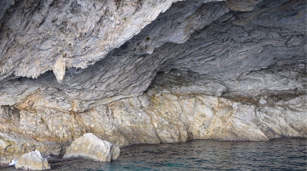 帕帕尼科利斯洞穴, 梅加尼西島, 愛奧尼亞群島大區, 希臘