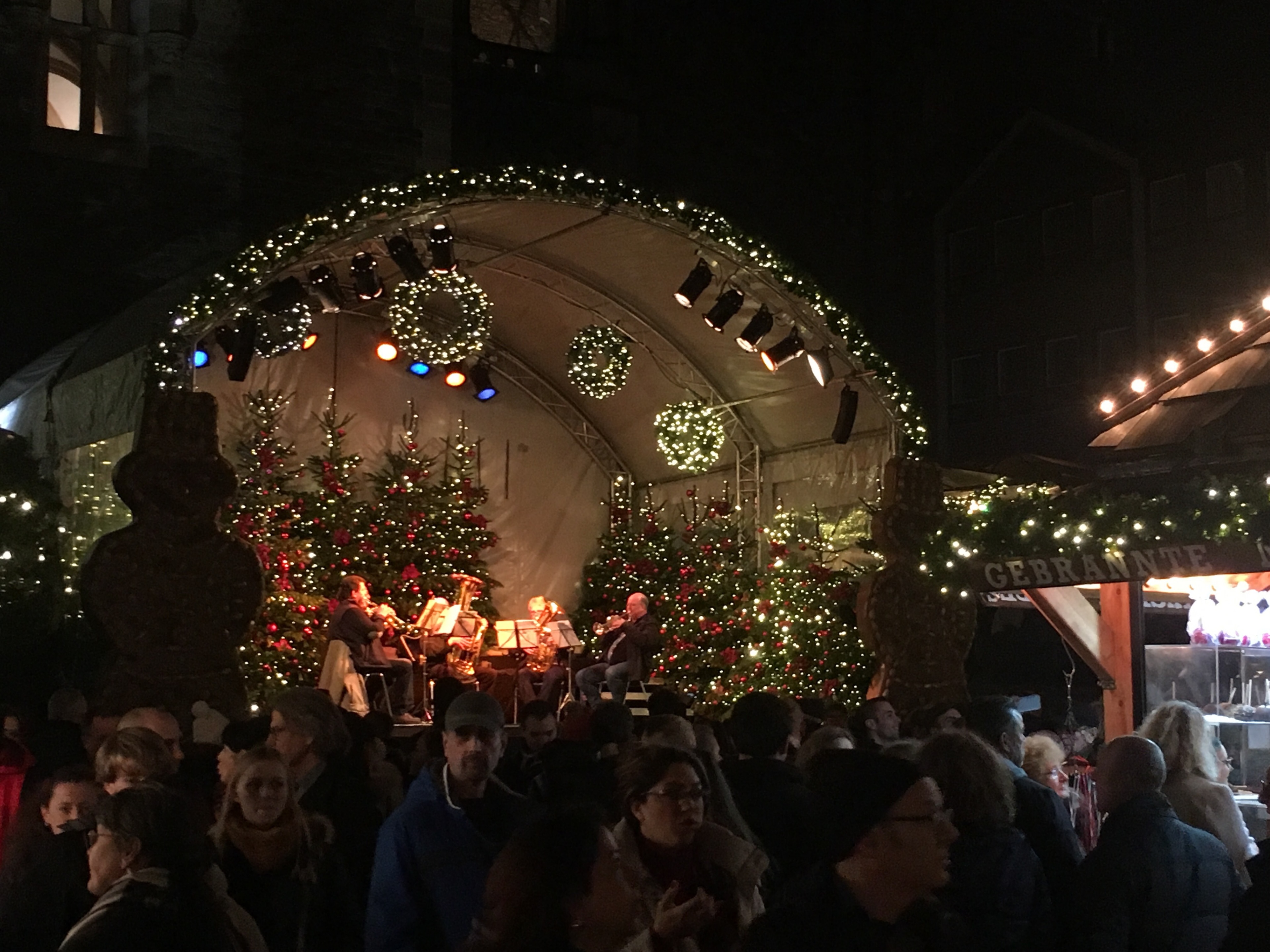 #christmas #market in #aachen. It opens a few days ago. I will visit it a few times before christmas. This market takes place on a few places in this #german #city.