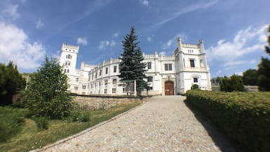 Chateau Novy Svetlov is a nice and quiet place. 