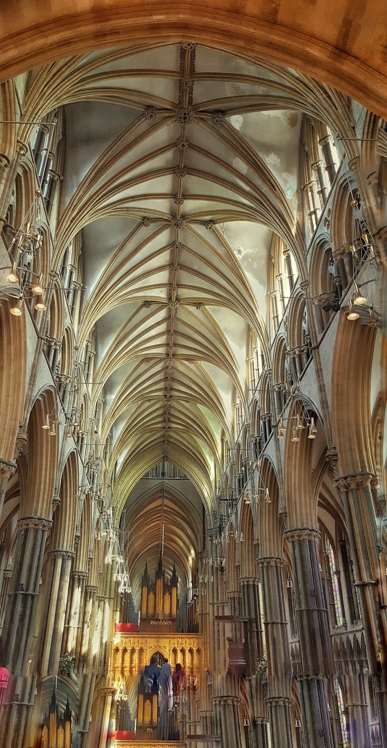 リンカーン大聖堂 リンカーン旅行 エクスペディア