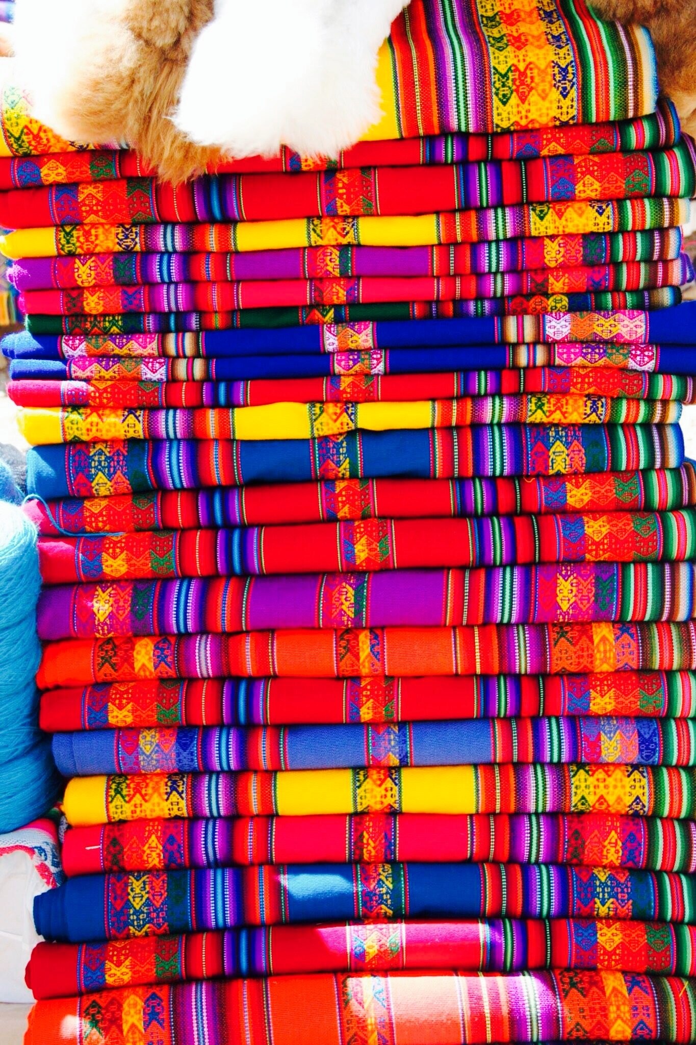 Skilled weavers have long produced elaborate pieces out of wool, cotton and even feathers some with record setting thread counts and mind boggling designs. This is one thing that united the ancient cultures that settled the Andes over the centuries, it's a textile tradition that is beyond 
#colorful
