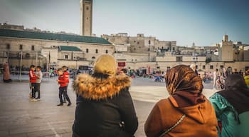 Even the most day-to-day activities in Fes are loaded with all of its #History. As children play with their friends and their mothers look from afar, the old medina lies regal and imposing as it did centuries ago. 