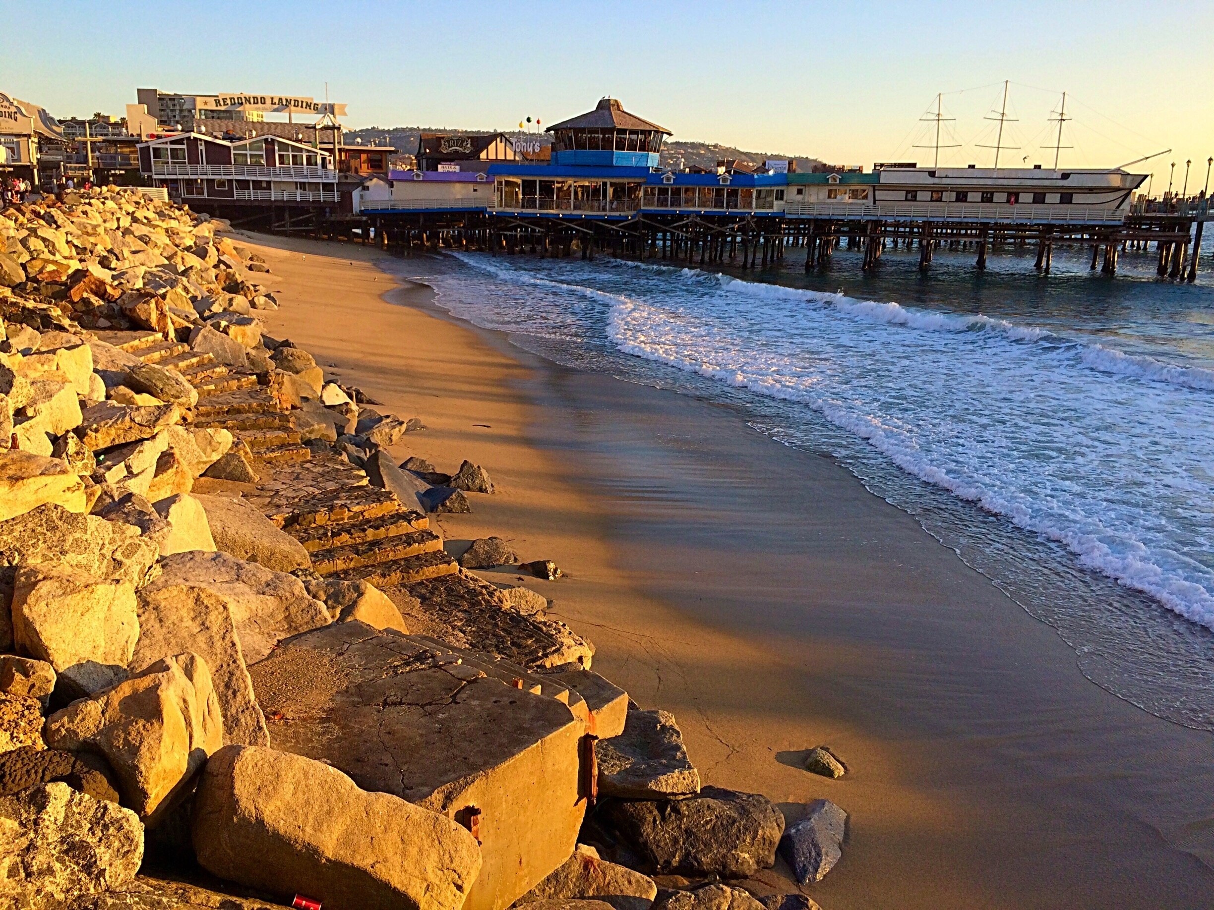 Holi redondo beach