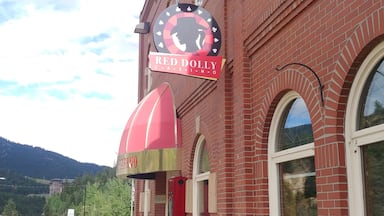Blackhawk Colorado is a cool mountain town and is mostly hotels and casinos. The Red Dolly has a $6.99 prime rib dinner and it was actually pretty good for the price