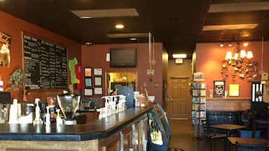Found a new great spot just outside Montgomery AL. The HotSpot Java house has a great owner with willingness to modify drinks to your desire. Was in the mood for a cortadito and she made an excellent one. Nice place to hang down Memorial Dr in Prattville. 