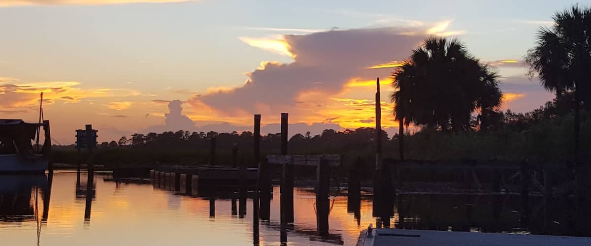 Breathtaking views just minutes away from the many places to eat and see in Savannah. Slow things down by taking in a sunset with breathtaking views and listen to the sounds of the water and the birds surrounding you. #UrbanJungle