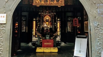 Beautiful little Temple in the Rain Forest terrace Scenic Area of Yuhuatai. Unlike the larger Temples like the Confucius Temple, this small place actually has monks living there. They invited me to sit and have tea with them and gave me a personal tour. #LocalSecrets