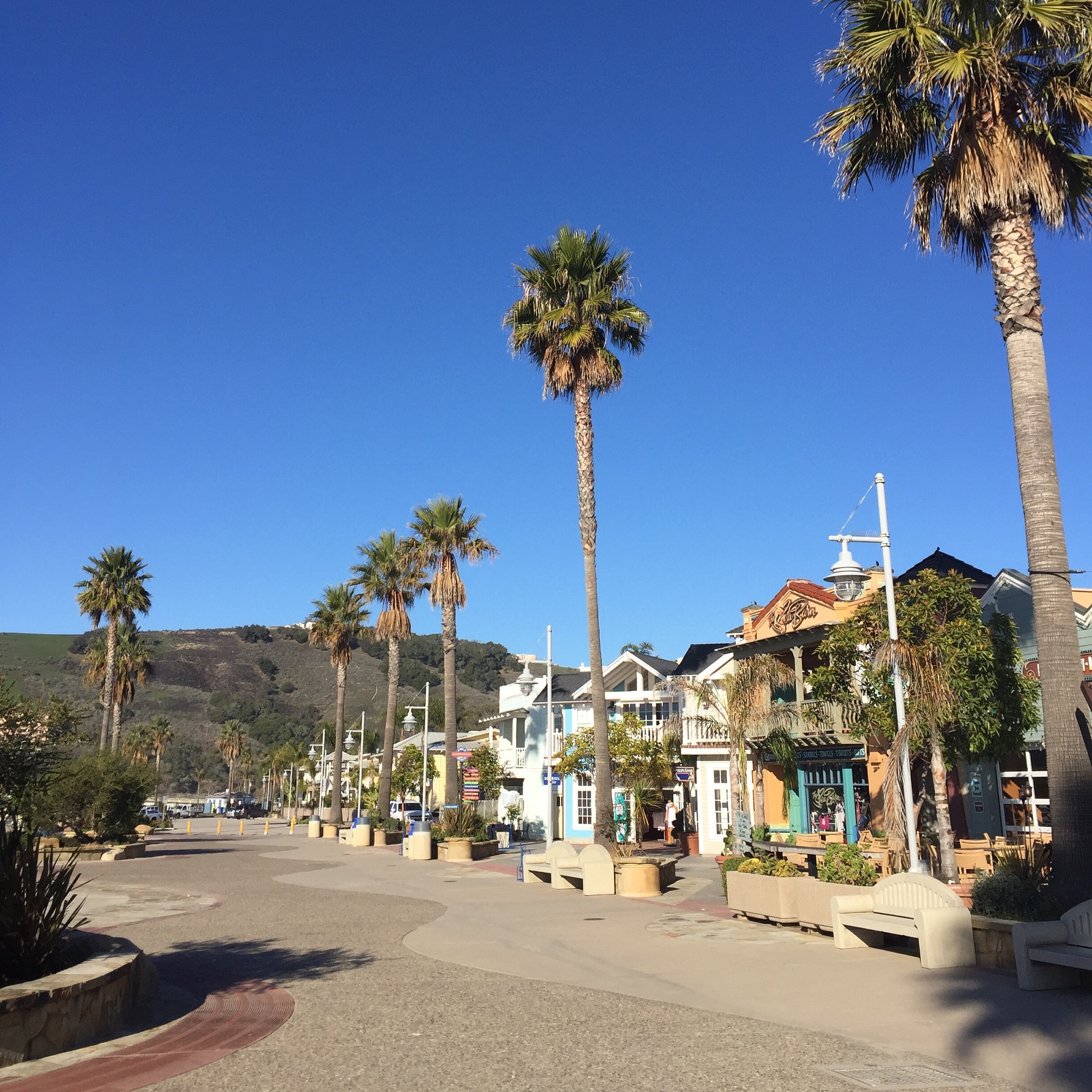 One of California's most secluded beaches: Avila Beach. Be sure to visit this quant beach community when in California's south central coast.

#beach
#beachbound
#roadtrip
#California
#lifeatexpedia
#weloveourmarkets
#AMER