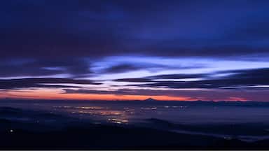 Always beautiful sunrises at Mary’s Peak in Philomath, Oregon. Overlooking the Wilamette Valley