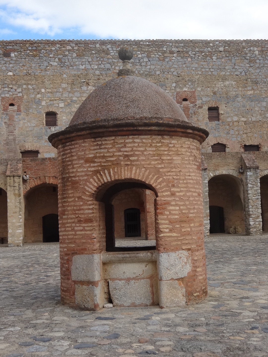 Forteresse de Salses, Salses-Le-Chateau