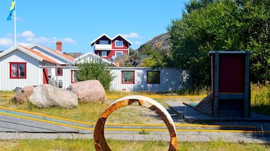 After hiking around and across Dyrön we stumbled across an abandoned mini-putt course. #TroverDetour #Travel 