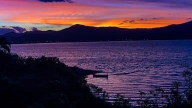 Lagoa encantada - Garopaba/SC - Brasil.
.
.
.
#garopaba #brasil #lake #sunset #colours