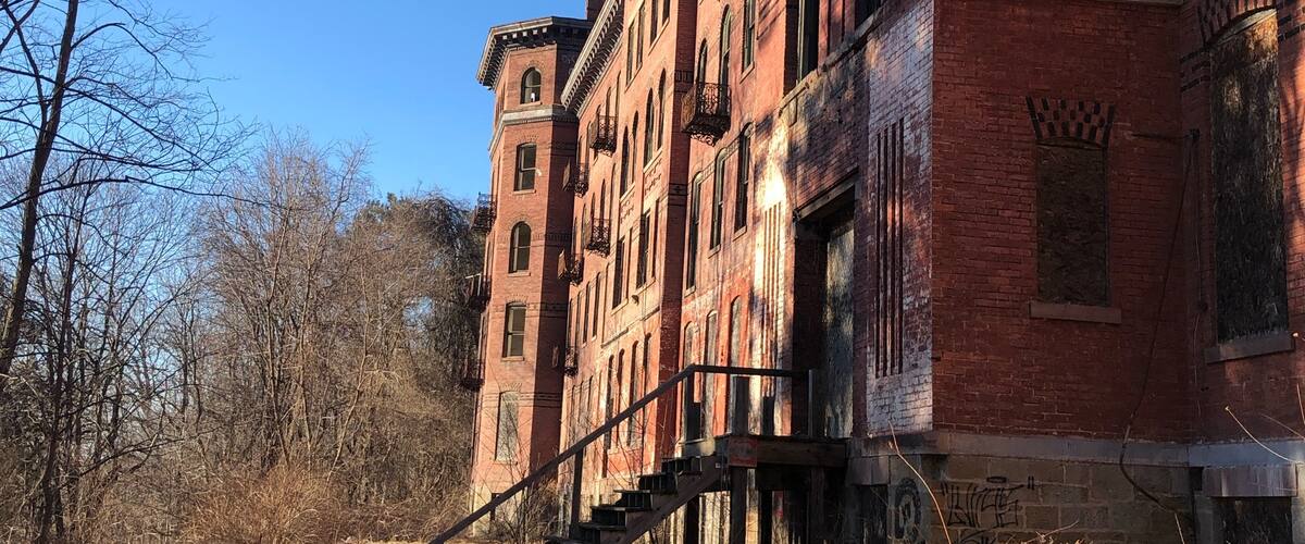 Jackson Sanatorium is near the rotary club, but nobody in town is gonna point the way, so if you’re like me and want to see the stuff off the map YouTube it!
