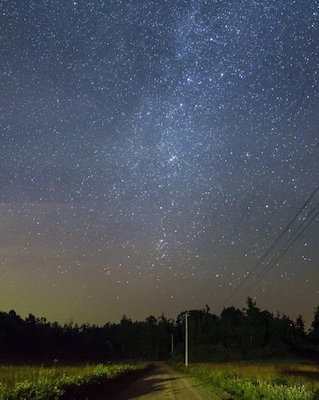 The road ahead
#stars #stargazing #astronomy #maine #night #nightsky #landscape