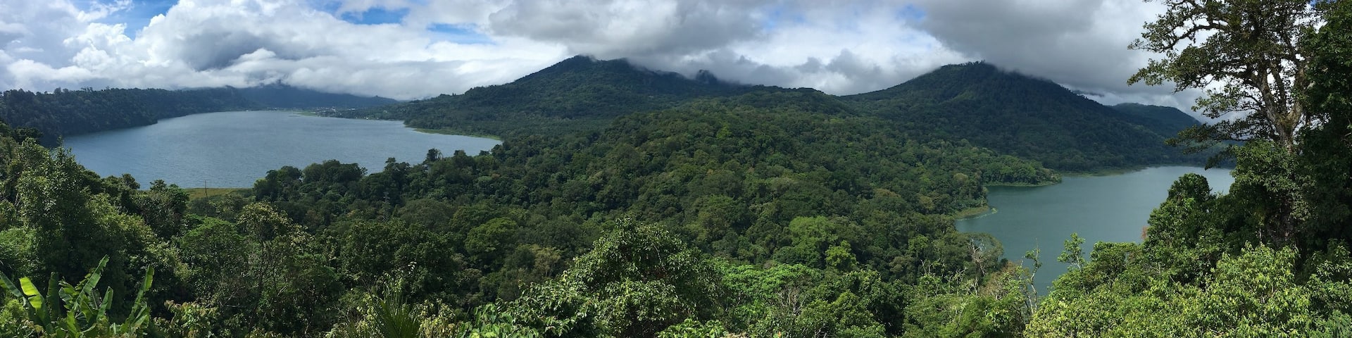 The twin lakes: Danau Buyan and Danau Tamblingan in the north of Bali
#AquaTrove