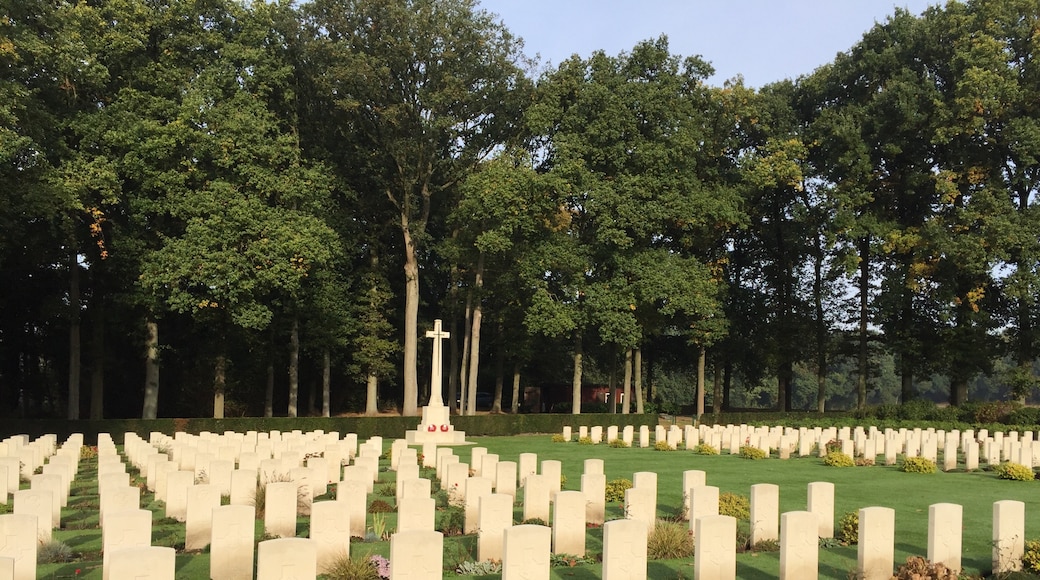 Katonai temető, Oosterbeek, Gelderland, Hollandia