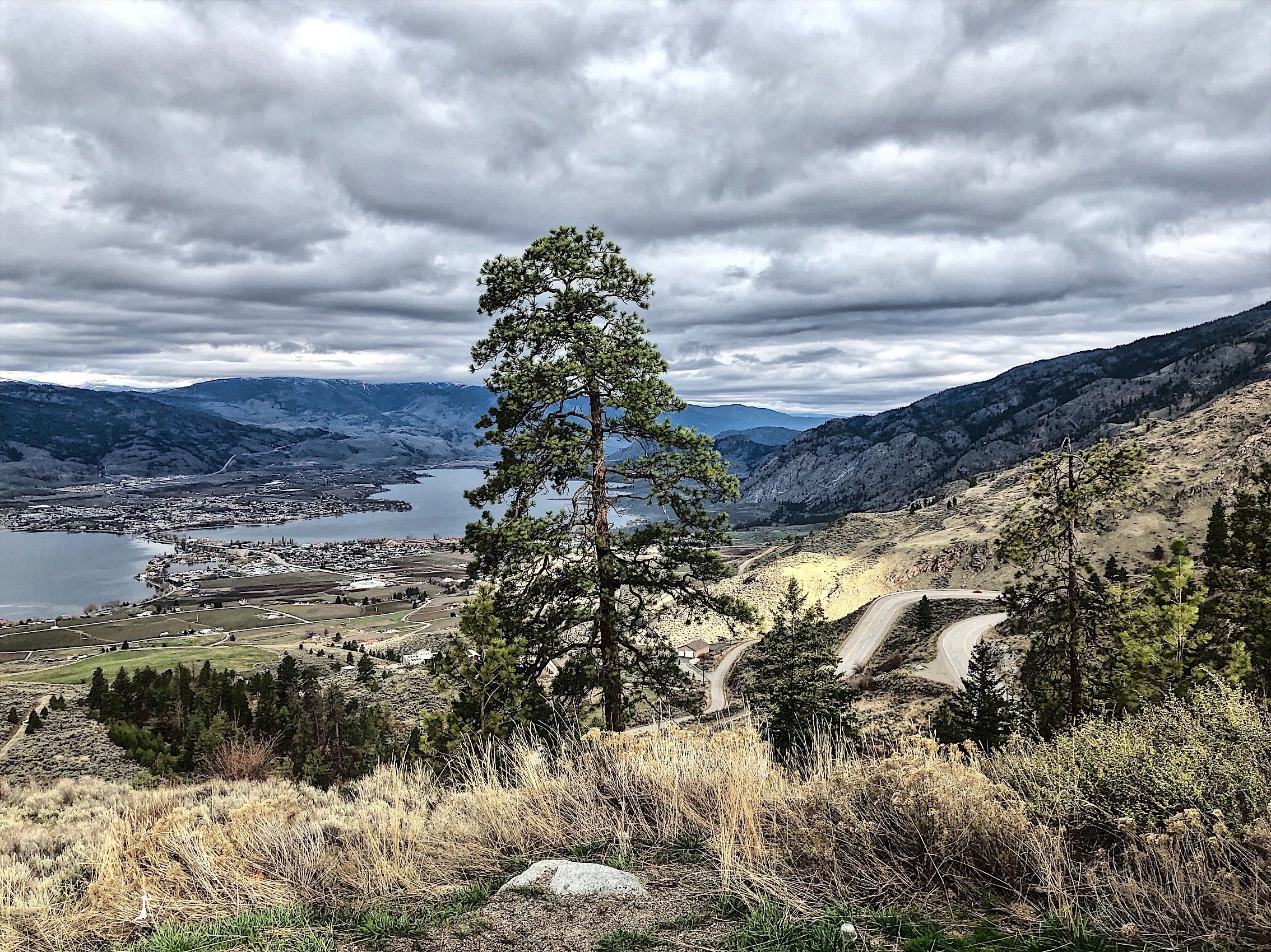 A dramatic view from the Anarchist Mountain Lookout with the city of Osoyoos below!