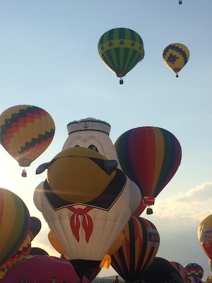 Balloons #troveontuesday #culture #localsecrets