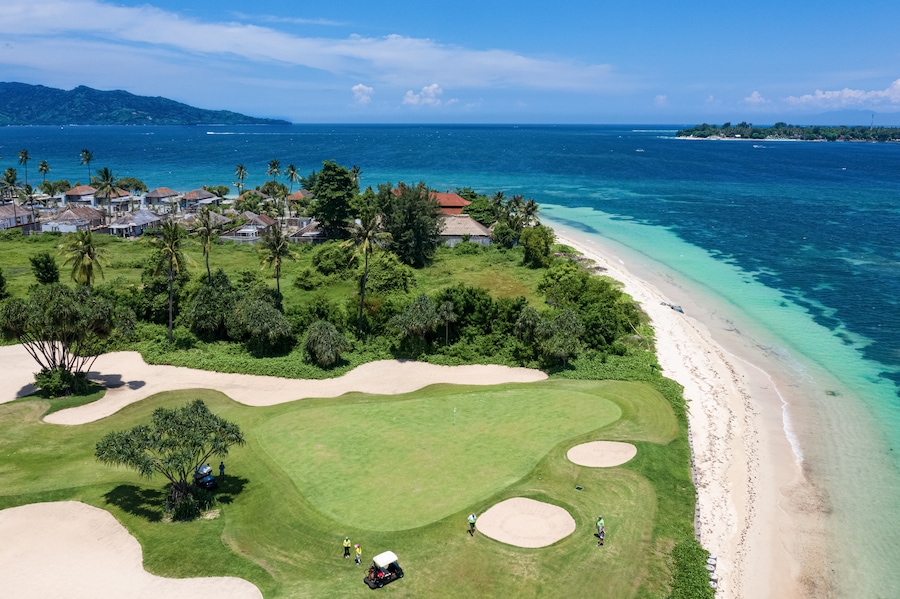 A truly amazing, beautiful, cheap and uncrowded place to play golf